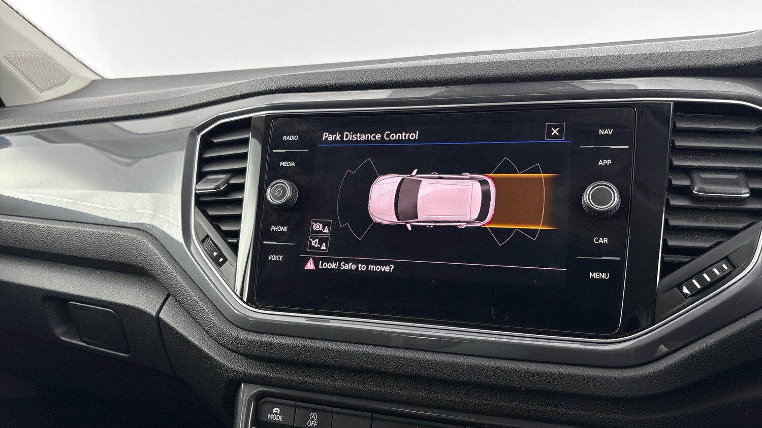 Used Volkswagen T-Roc 2021 for sale - 77602420: Photo 23