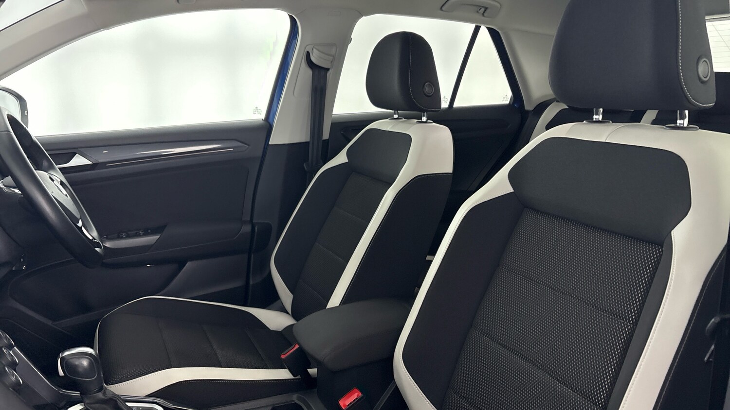 Used Volkswagen T-Roc 2021 for sale - 77602420: Photo 35