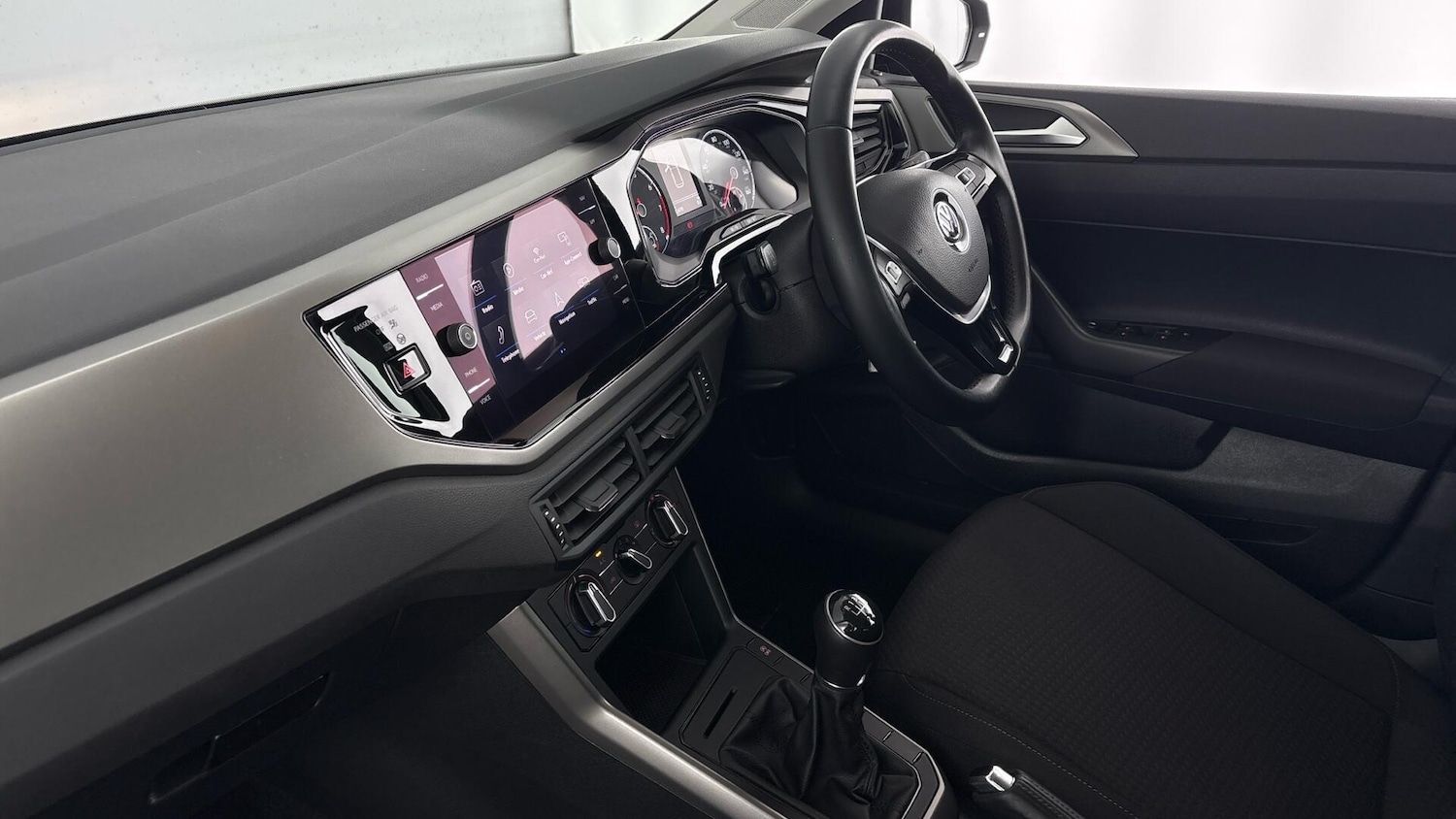 Used Volkswagen Polo 2019 for sale - 77694478: Photo 2