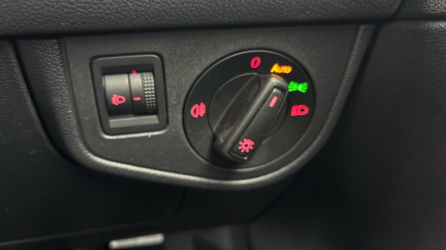 Used Volkswagen Polo 2019 for sale - 77694478: Photo 24