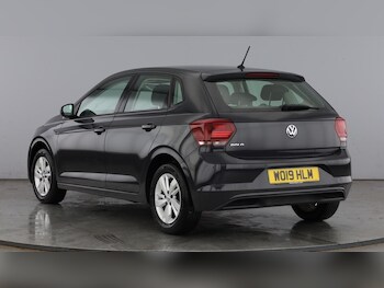 Used Volkswagen Polo 2019 for sale - 77781922: Photo