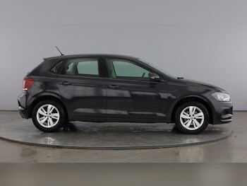 Used Volkswagen Polo 2019 for sale - 77781922: Photo