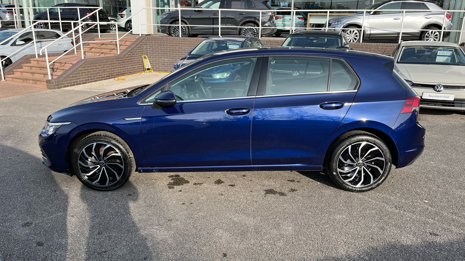 Used Volkswagen Golf 2023 for sale - 77991872: Photo 39