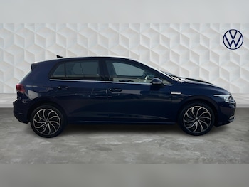 Used Volkswagen Golf 2023 for sale - 77991872: Photo