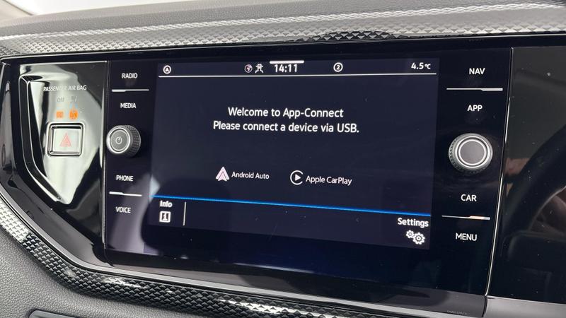 Used Volkswagen Taigo 2023 for sale - 76931216: Photo 16