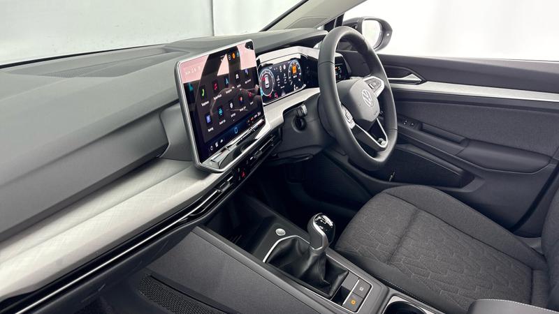 Used Volkswagen Golf 2025 for sale - 77207103: Photo 2