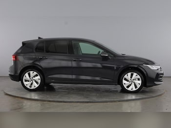 Used Volkswagen Golf 2025 for sale - 77207103: Photo