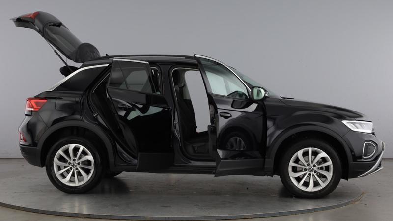 Used Volkswagen T-Roc 2025 for sale - 76672280: Photo 10