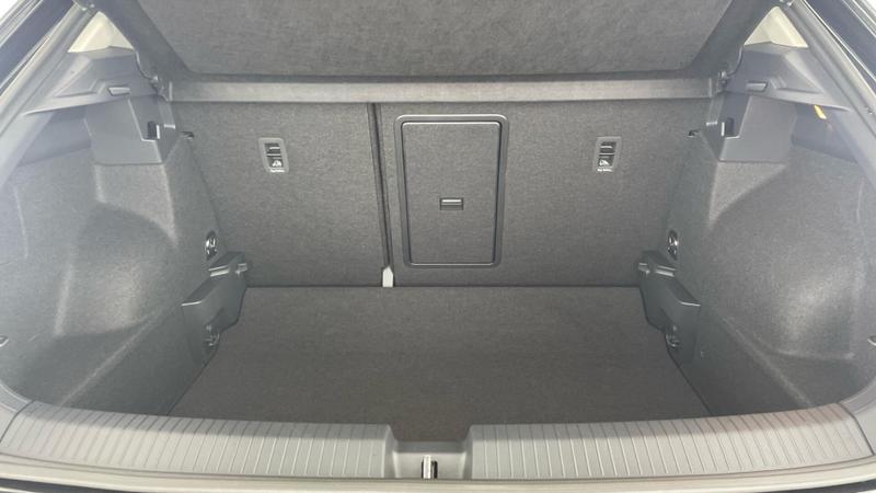 Used Volkswagen T-Roc 2025 for sale - 76672280: Photo 28