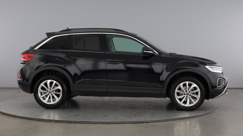 Used Volkswagen T-Roc 2025 for sale - 76672280: Photo 4