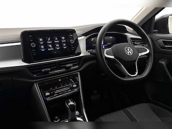 Used Volkswagen T-Roc 2025 for sale - 79477005: Photo