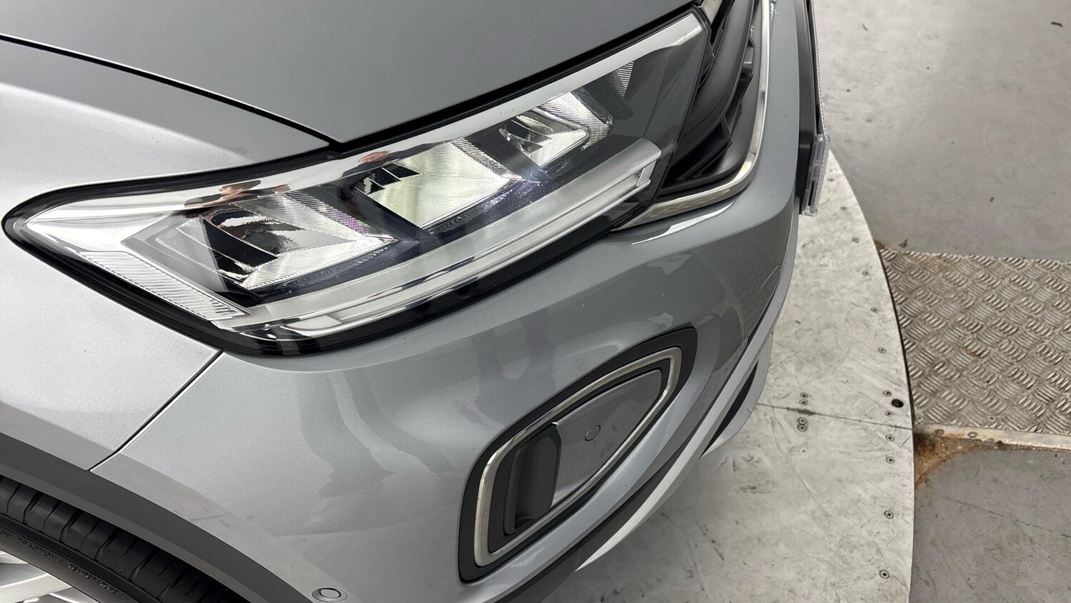 Used Volkswagen T-Roc 2023 for sale - 77872304: Photo 29