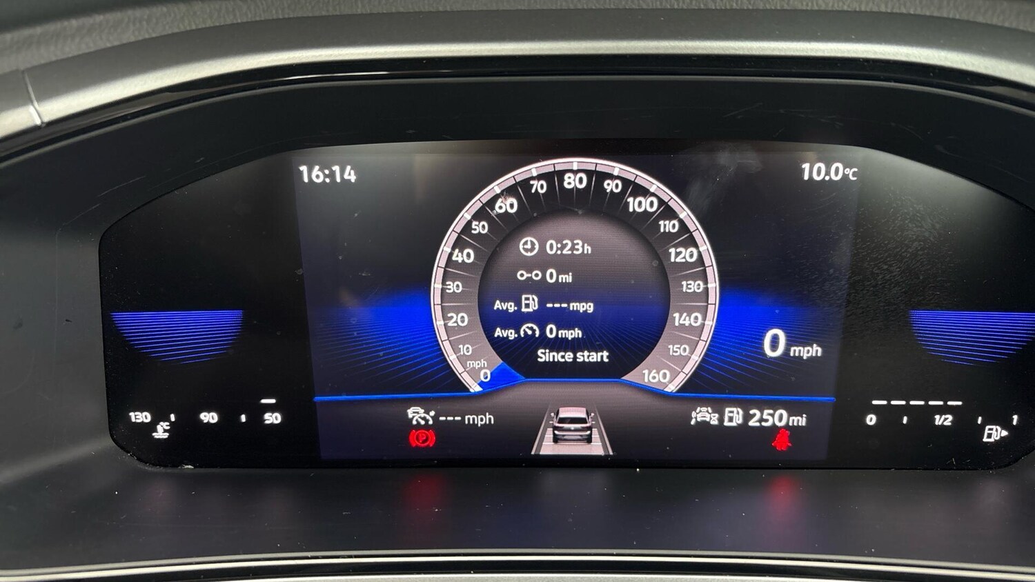 Used Volkswagen T-Roc 2023 for sale - 77872304: Photo 7