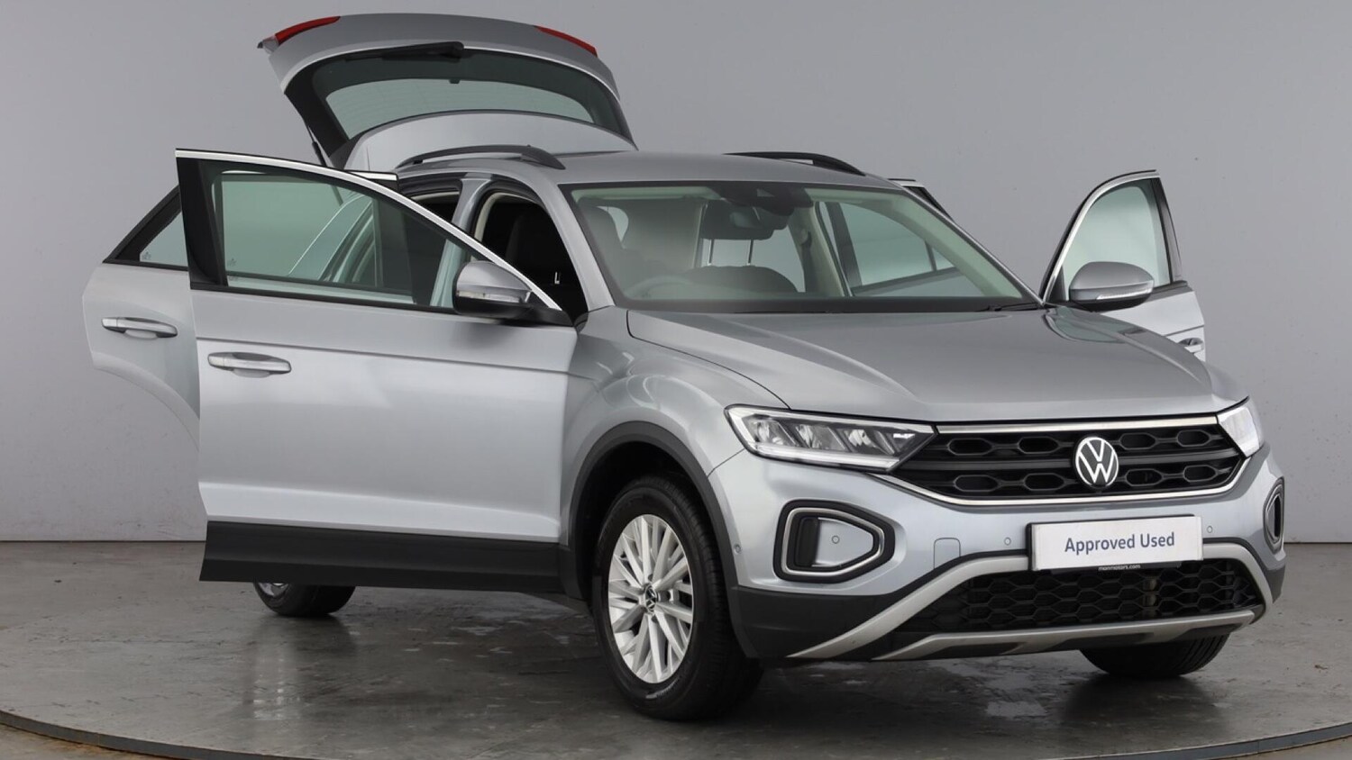 Used Volkswagen T-Roc 2023 for sale - 77872304: Photo 9