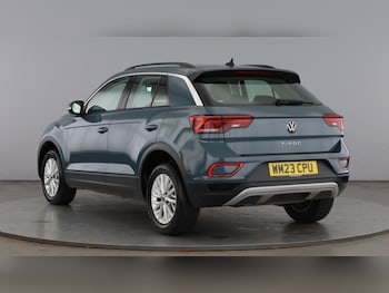 Used Volkswagen T-Roc 2023 for sale - 78745501: Photo
