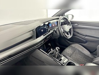 Used Volkswagen Golf 2023 for sale - 77602253: Photo