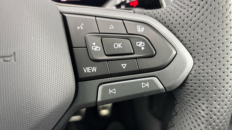 Used Volkswagen Passat 2025 for sale - 76862360: Photo 13