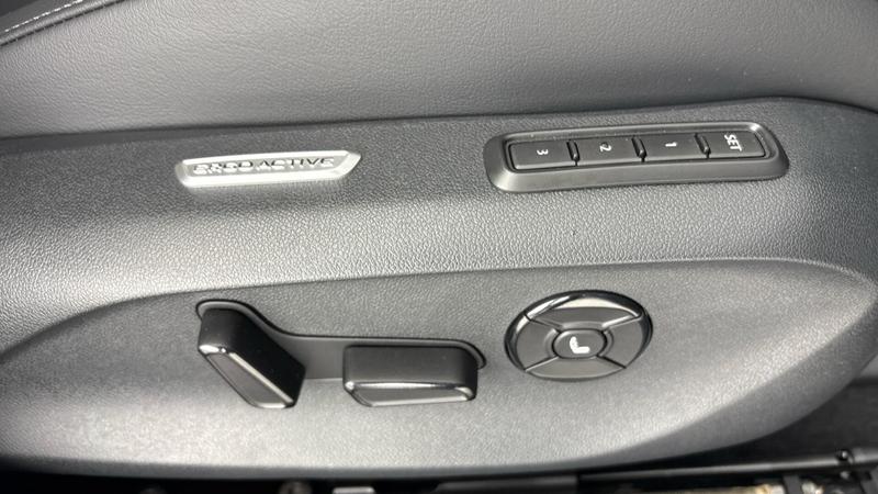 Used Volkswagen Passat 2025 for sale - 76862360: Photo 24