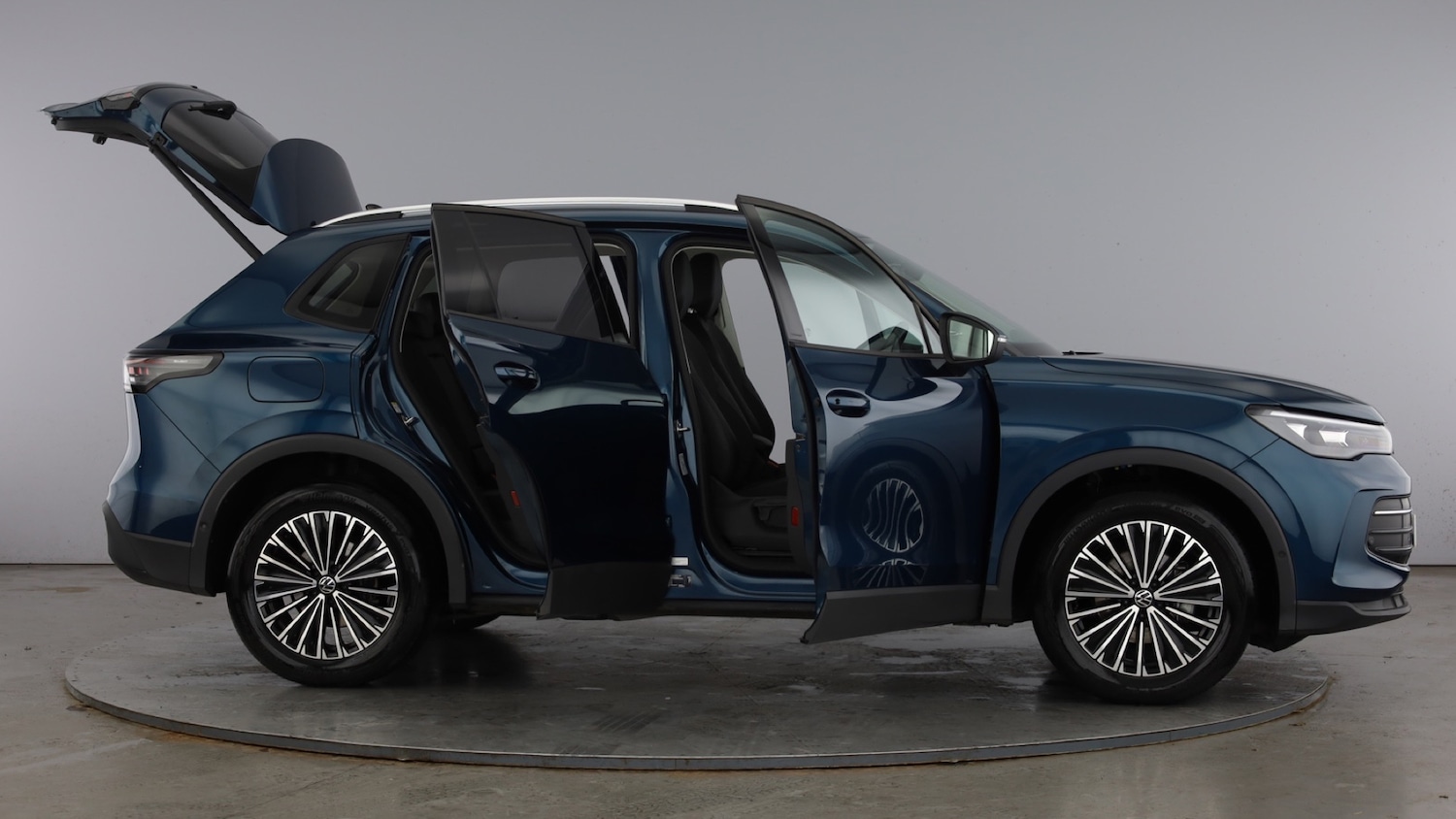 Used Volkswagen Tiguan 2025 for sale - 77602433: Photo 11