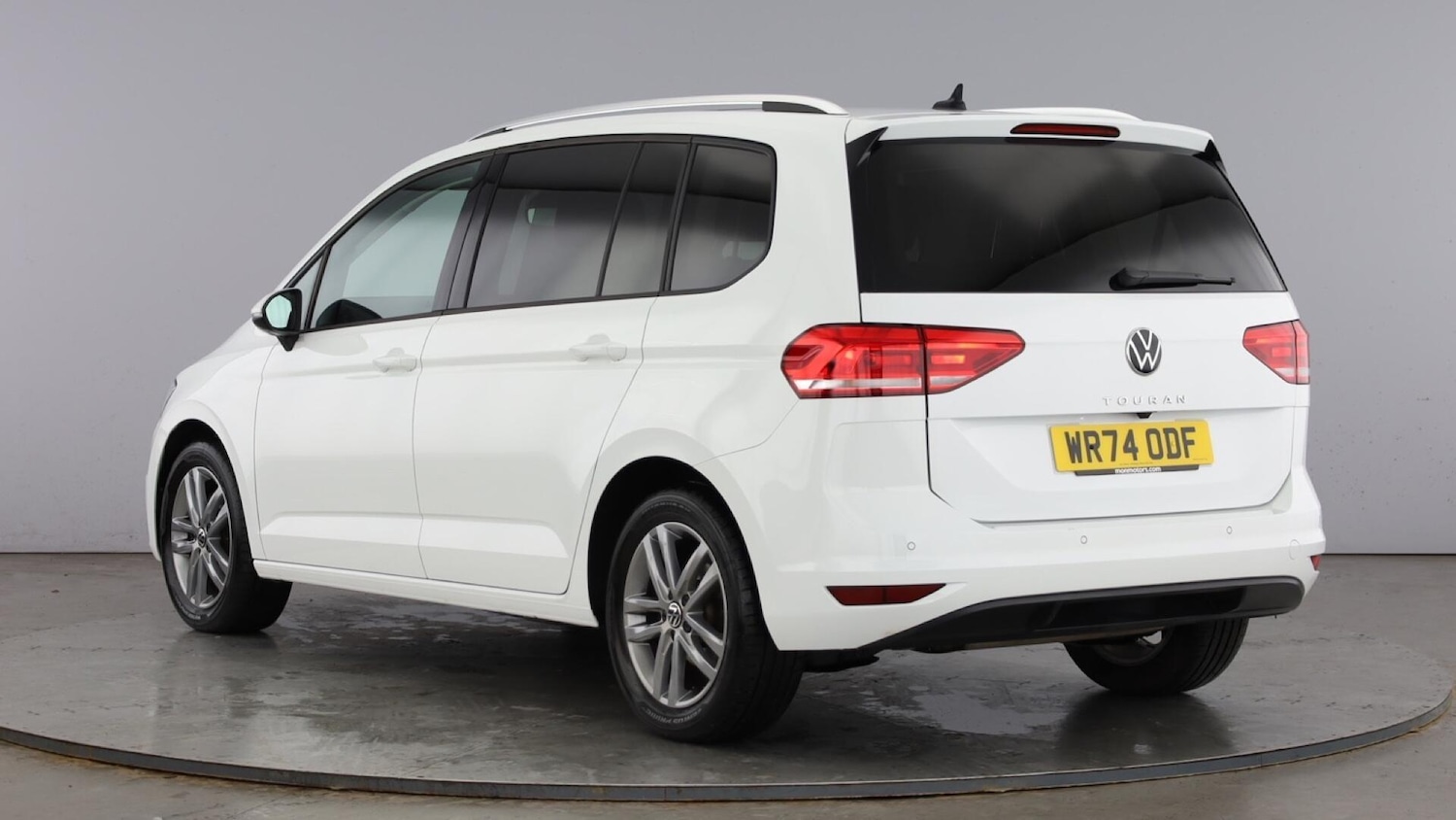 Used Volkswagen Touran 2024 for sale - 77602493: Photo 3