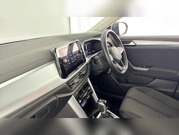 Used Volkswagen T-Roc 2022 for sale - 76835448: Photo