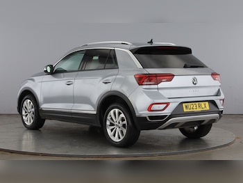 Used Volkswagen T-Roc 2023 for sale - 79386341: Photo