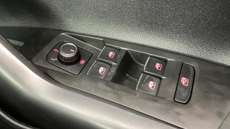 Used Volkswagen Polo 2019 for sale - 76117460: Photo 19