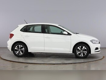 Used Volkswagen Polo 2019 for sale - 76117460: Photo