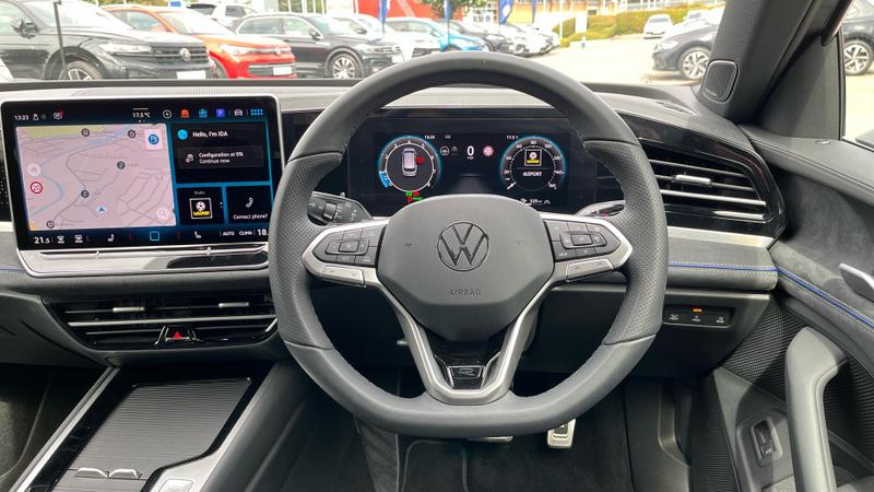 Used Volkswagen Passat 2025 for sale - 75228445: Photo 11