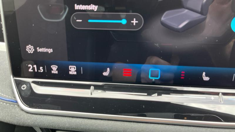 Used Volkswagen Passat 2025 for sale - 75228445: Photo 17