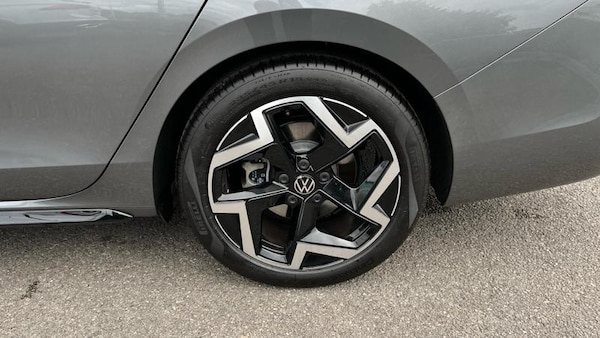 Used Volkswagen Passat 2025 for sale - 75228445: Photo 31