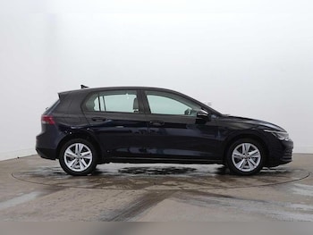 Used Volkswagen Golf 2023 for sale - 75705758: Photo