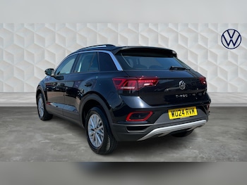 Used Volkswagen T-Roc 2024 for sale - 78346225: Photo