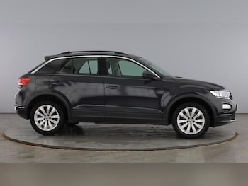 Used Volkswagen T-Roc 2020 for sale - 76146683: Photo