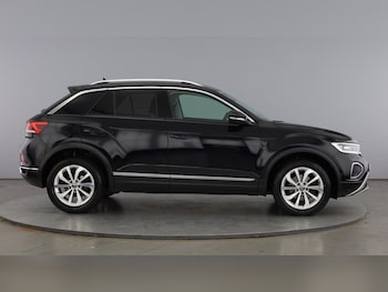 Used Volkswagen T-Roc 2023 for sale - 78004791: Photo