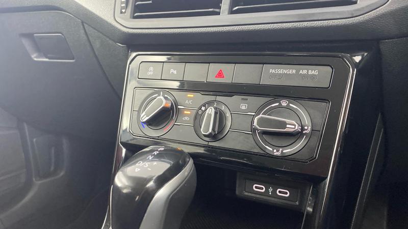 Used Volkswagen T-Cross 2024 for sale - 76782244: Photo 25