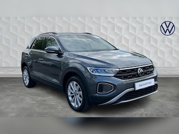 Used Volkswagen T-Roc 2024 for sale - 78499538: Photo