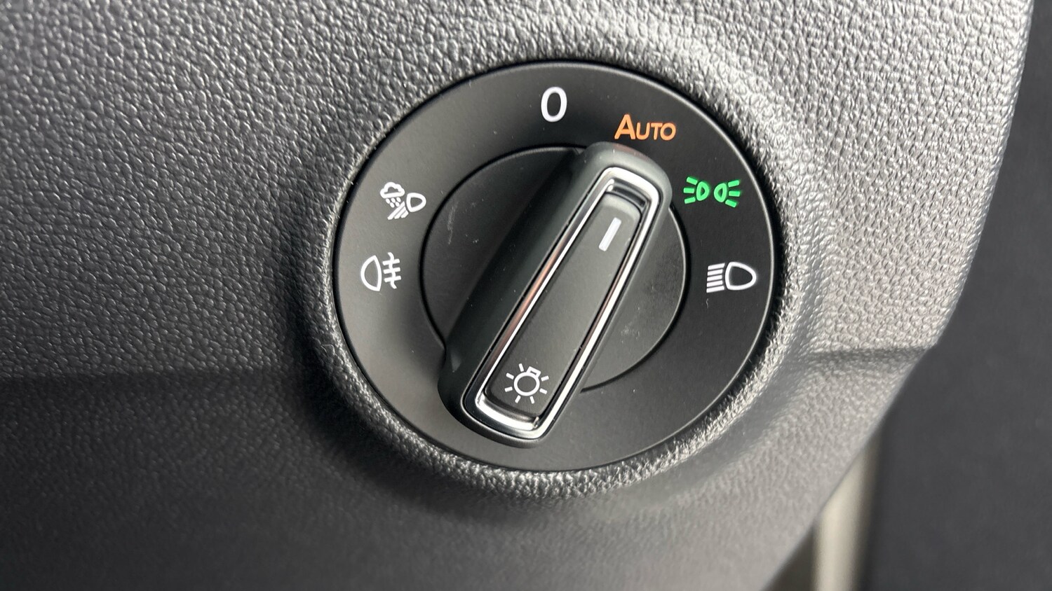 Used Volkswagen T-Roc 2026 for sale - 78210394: Photo 25