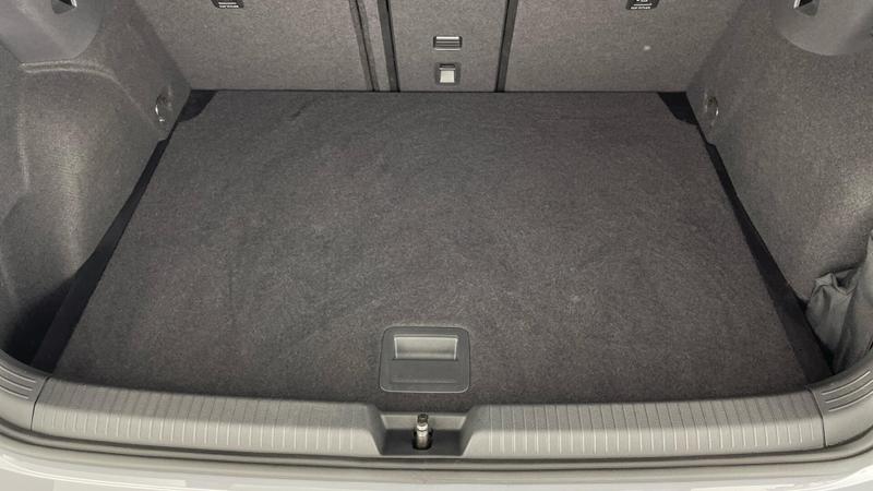 Used Volkswagen Golf 2023 for sale - 76405234: Photo 32