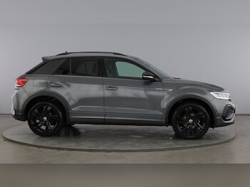 Used Volkswagen T-Roc 2024 for sale - 77640835: Photo