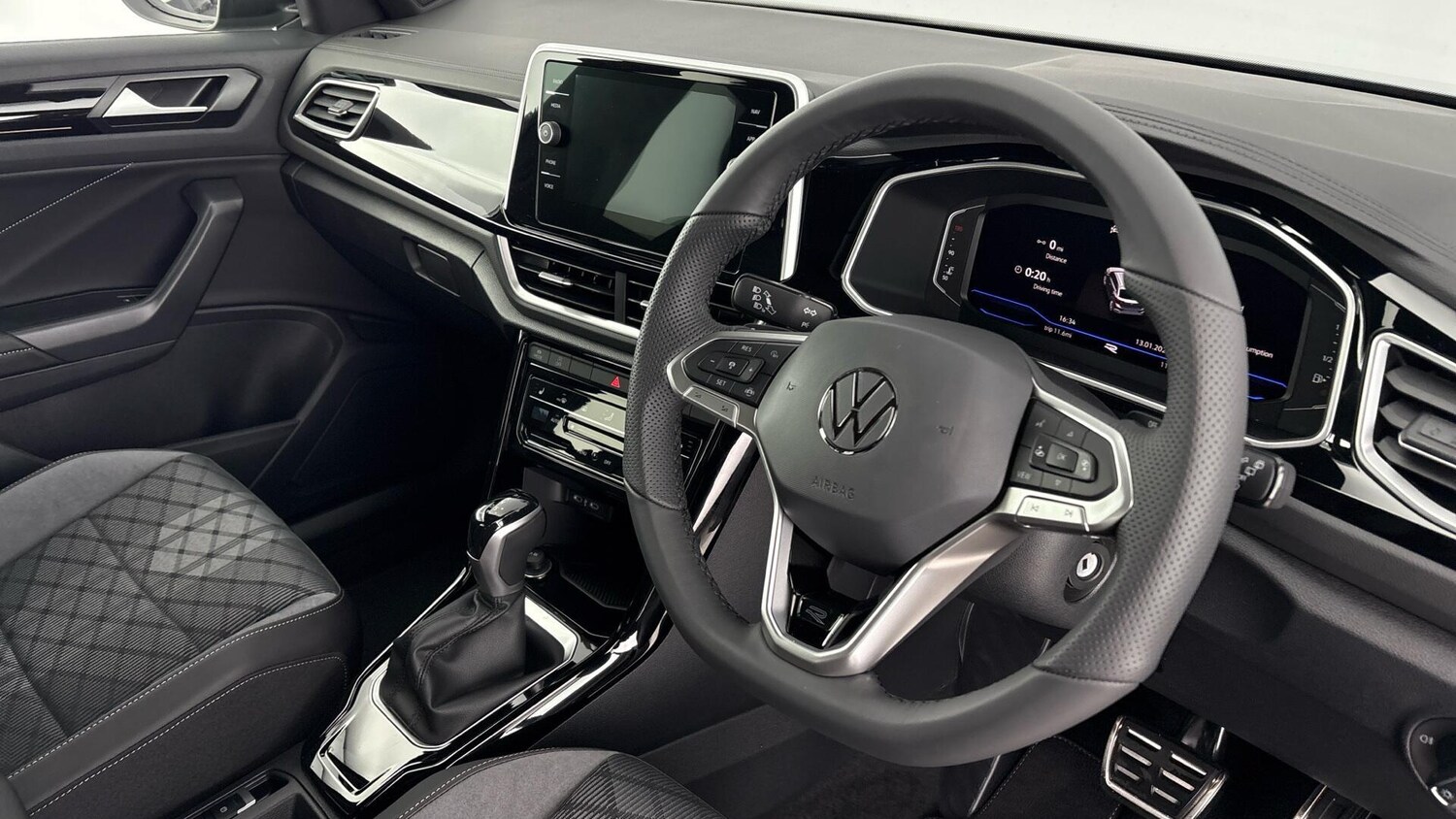 Used Volkswagen T-Roc 2025 for sale - 77602407: Photo 6