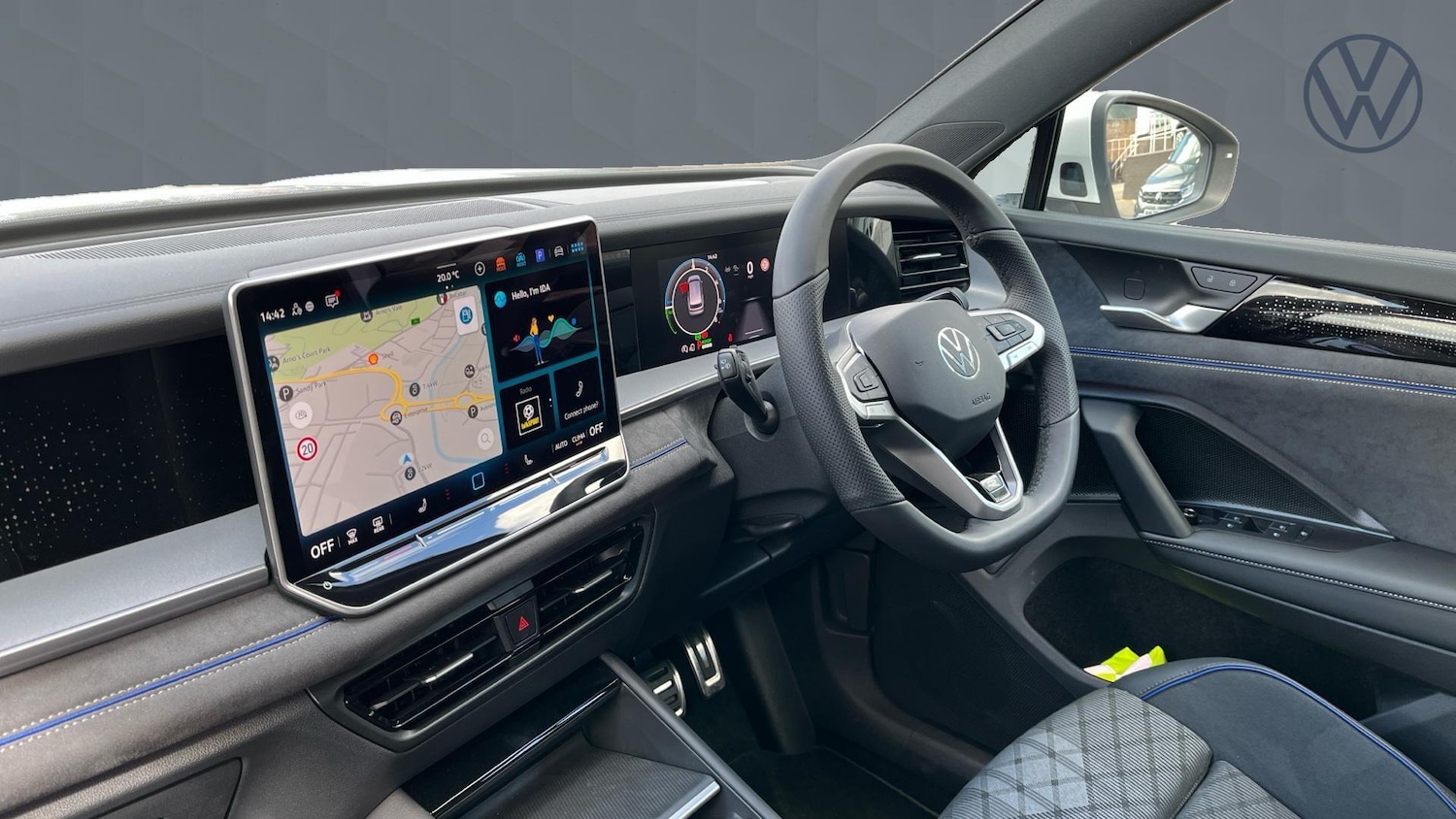 Used Volkswagen Touran 2025 for sale - 77506452: Photo 2