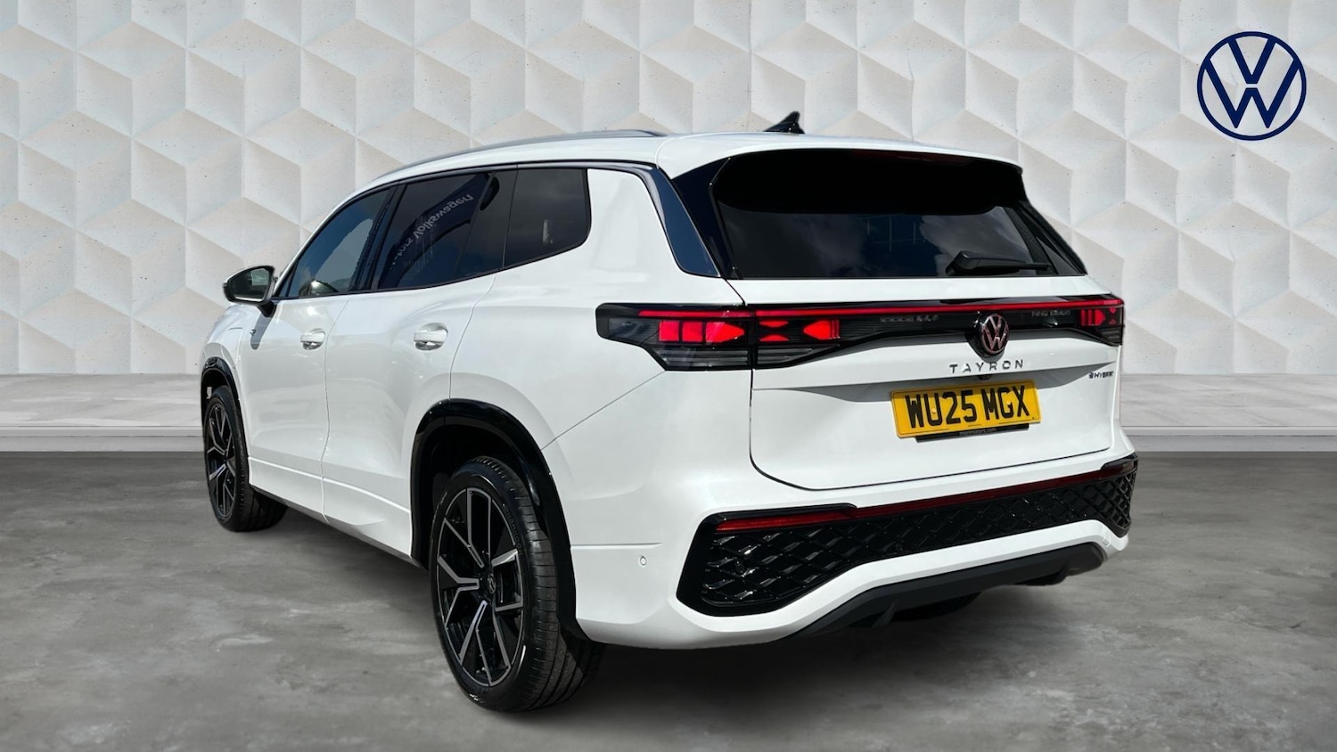 Used Volkswagen Touran 2025 for sale - 77506452: Photo 3