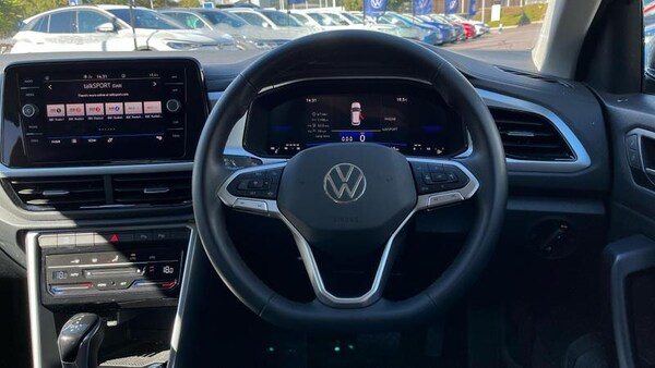 Used Volkswagen T-Roc 2025 for sale - 74931735: Photo 11