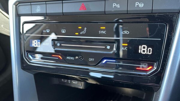 Used Volkswagen T-Roc 2025 for sale - 74931735: Photo 16