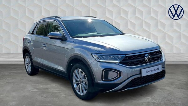 Used Volkswagen T-Roc 2025 for sale - 74931735: Photo 1