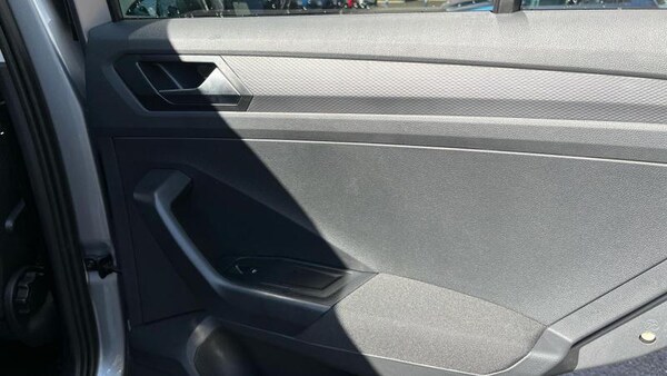 Used Volkswagen T-Roc 2025 for sale - 74931735: Photo 43
