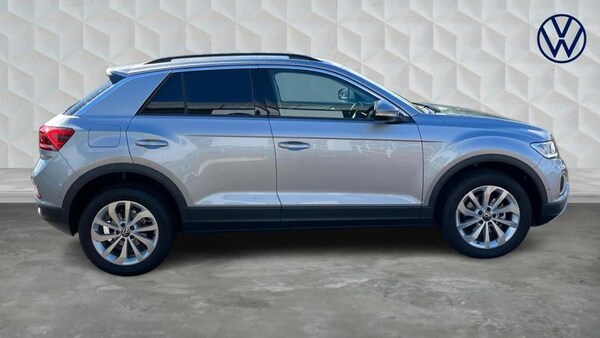 Used Volkswagen T-Roc 2025 for sale - 74931735: Photo 4