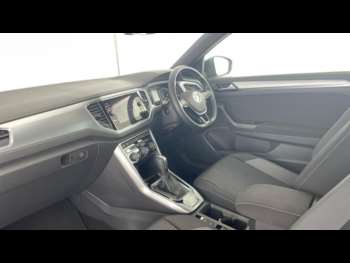 Used Volkswagen T-Roc 2021 for sale - 74307471: Photo