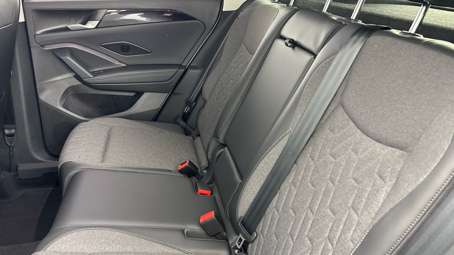 Used Volkswagen Tiguan 2026 for sale - 78210383: Photo 35